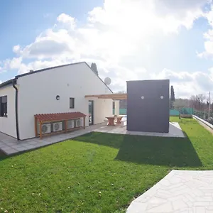 Beautiful With Private Pool On Peaceful Location, Village Sveti Kirin Villa Vodnjan